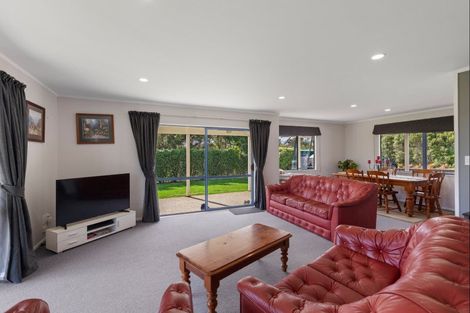 Photo of property in 2 Wallace Loop Road, Koputaroa, Levin, 5571