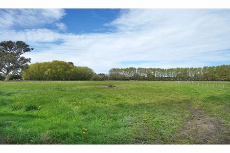 Photo of property in 1724 Springs Road, Lincoln, Christchurch, 7674