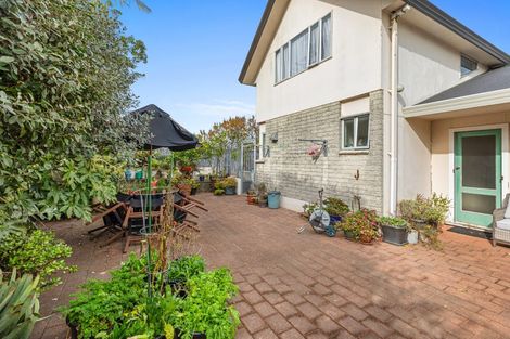 Photo of property in 2/357 Maunganui Road, Mount Maunganui, 3116