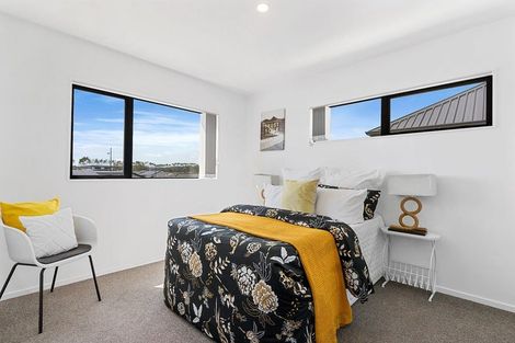 Photo of property in 36 Black Beech Crescent, Takanini, 2110