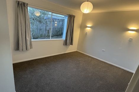 Photo of property in 2/57 Coronation Road, Hillcrest, Auckland, 0627
