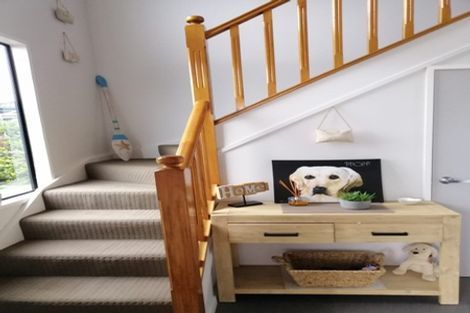 Photo of property in 24 Montclair Rise, Browns Bay, Auckland, 0630