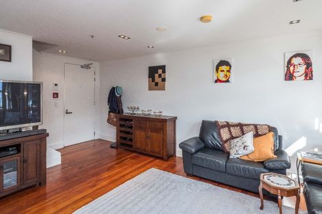 Photo of property in Augusta Apartments, 19/254 Willis Street, Te Aro, Wellington, 6011