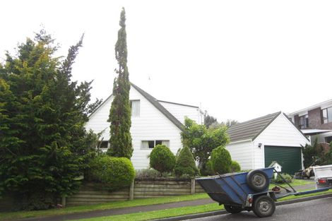 Photo of property in 5 Lombardy Place, Whalers Gate, New Plymouth, 4310