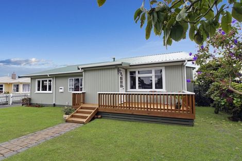 Photo of property in 23 Cowling Road, Hurdon, New Plymouth, 4310