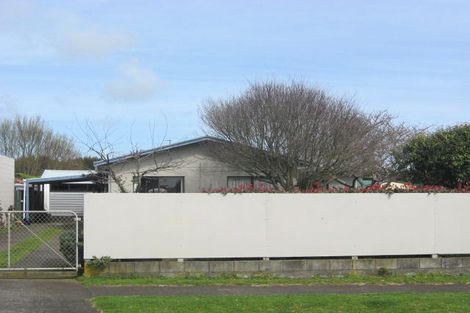 Photo of property in 4 Sarten Street, Waitara, 4320