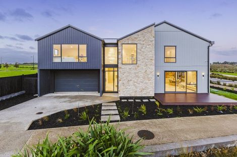 Photo of property in 2 Seagreen Avenue, Rosehill, 2113