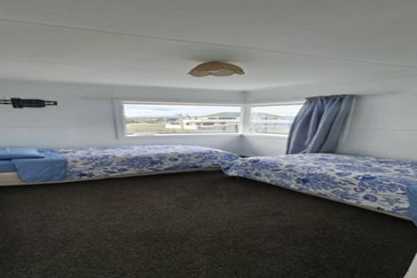 Photo of property in 21 Ocean Beach Street, Foxton Beach, Foxton, 4815