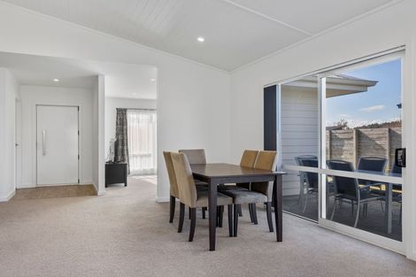 Photo of property in 14 Windsor Street, Richmond Heights, Taupo, 3330