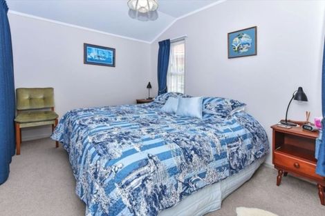Photo of property in 27 Beihlers Road, Weymouth, Auckland, 2103