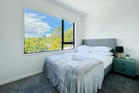 Photo of property in 5/236 Albany Highway, Schnapper Rock, Auckland, 0632