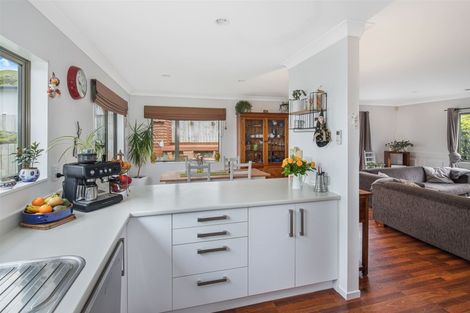 Photo of property in 20 Gifford Grove, Churton Park, Wellington, 6037