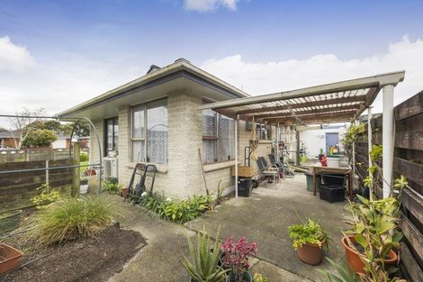 Photo of property in 104 Benmore Avenue, Cloverlea, Palmerston North, 4412