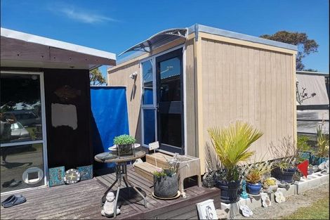 Photo of property in 52 Kuku Street, Te Awanga, 4102