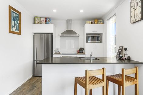 Photo of property in 17 Anchor Crescent, Papamoa, 3118