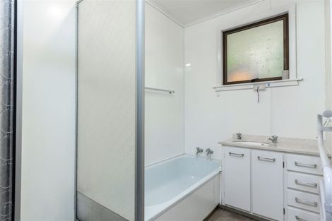 Photo of property in 103b Milton Terrace, Picton, 7220