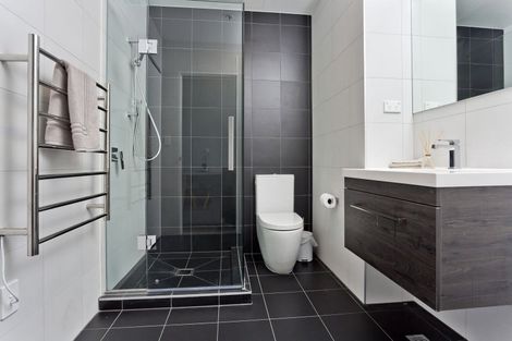 Photo of property in 310/19 Rawene Road, Birkenhead, Auckland, 0626