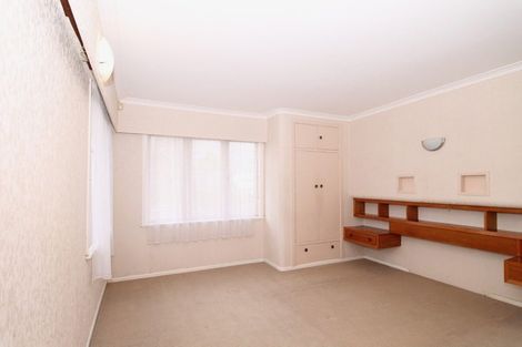 Photo of property in 20a Beaubank Road, Kelston, Auckland, 0602