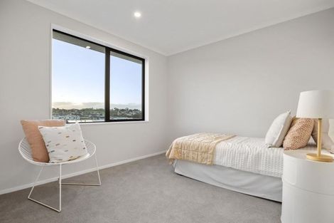 Photo of property in 22 Symes Drive, Red Beach, 0932