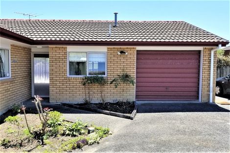 Photo of property in 240a Te Atatu Road, Te Atatu South, Auckland, 0610