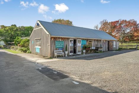 Photo of property in 43 School Road, Te Horo, Otaki, 5582