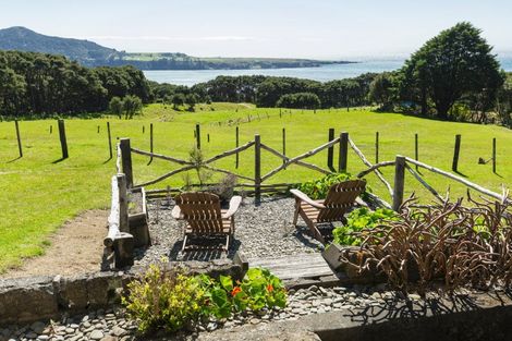 Photo of property in 5114 Te Araroa Road, Hicks Bay, Tikitiki, 4087