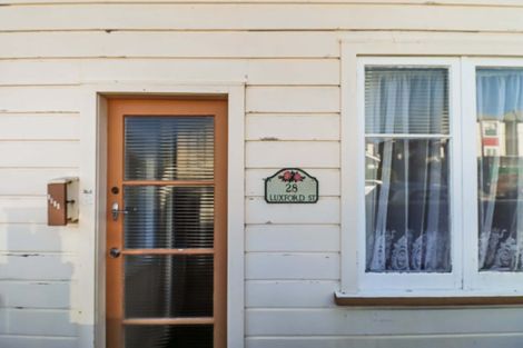 Photo of property in 28 Luxford Street, Berhampore, Wellington, 6023