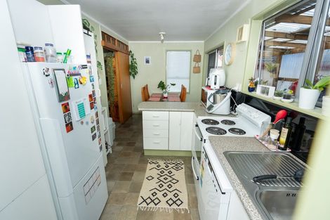 Photo of property in 21 Lisa Rise, Half Moon Bay, Auckland, 2012