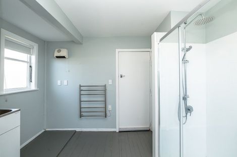 Photo of property in 15 Woodward Street East, Featherston, 5710