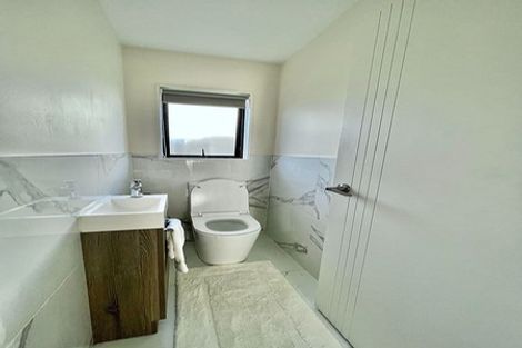 Photo of property in 46a Golfland Drive, Golflands, Auckland, 2013