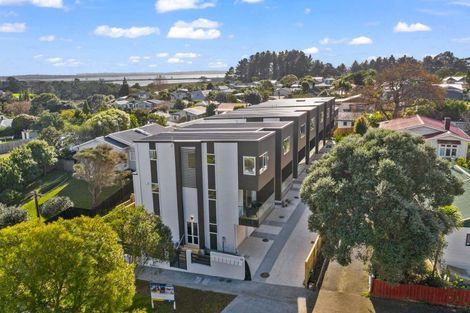 Photo of property in 6/13 Beatrix Street, Avondale, Auckland, 1026
