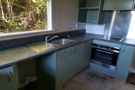 Photo of property in 45 Takahe Road, Titirangi, Auckland, 0604