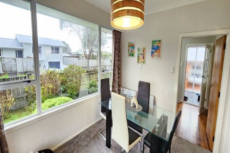 Photo of property in 2 Hood Place, Spotswood, New Plymouth, 4310