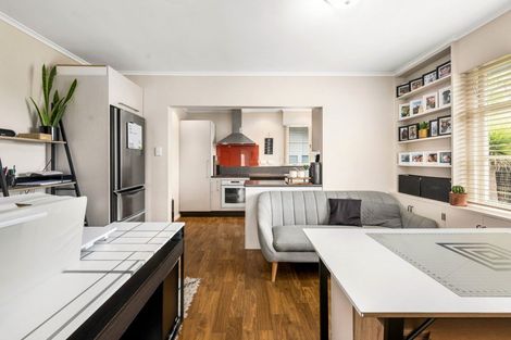 Photo of property in 20 Corlett Street, Utuhina, Rotorua, 3015