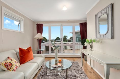 Photo of property in 10 Carole Crescent, Pakuranga, Auckland, 2010