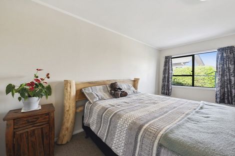 Photo of property in 34 Robinson Avenue, Holdens Bay, Rotorua, 3010