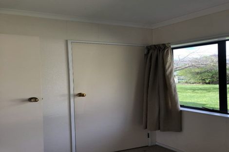 Photo of property in 64 Heatherlea Road West, Levin, 5575