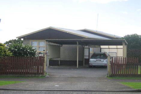 Photo of property in 109 Waimumu Road, Massey, Auckland, 0614