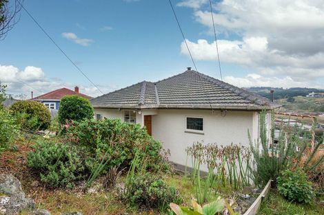 Photo of property in 30 Scotland Terrace, Green Island, Dunedin, 9018