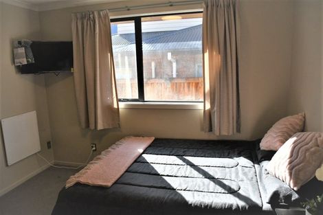 Photo of property in 2/27 Hogan Street, Hamilton East, Hamilton, 3216