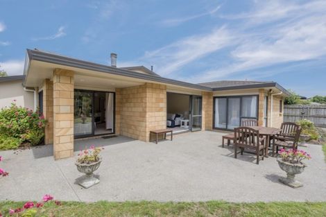 Photo of property in 12 Datum Way, Paraparaumu, 5032
