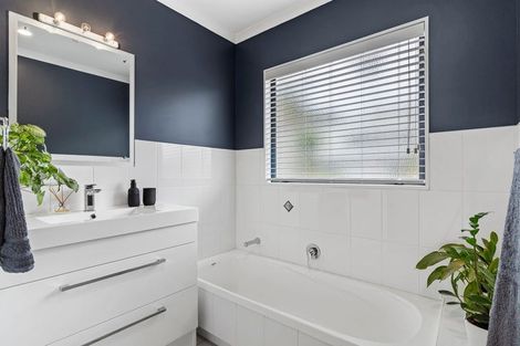 Photo of property in 8 Toomer Place, Beachlands, Auckland, 2018