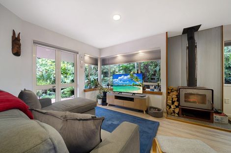Photo of property in 2/18a Clayburn Road, Glen Eden, Auckland, 0602