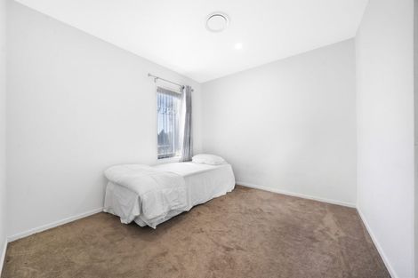 Photo of property in 24a Grande Vue Road, Papatoetoe, Auckland, 2025