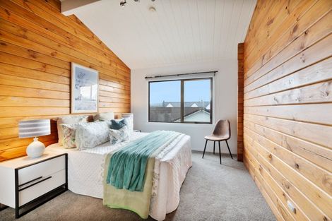 Photo of property in 22 Palomino Drive, Henderson, Auckland, 0612