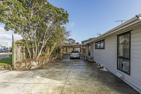 Photo of property in 43 Sartors Avenue, Northcross, Auckland, 0630