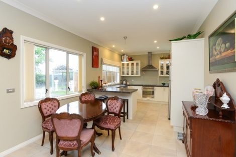 Photo of property in Heynes Place, 16 Heynes Place, Clive, 4102