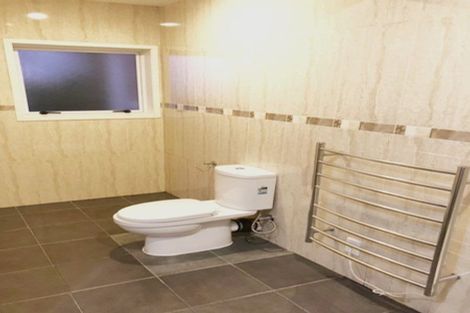 Photo of property in 1/22 Nigel Road, Browns Bay, Auckland, 0630