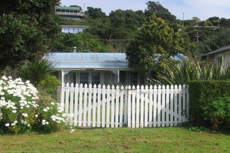 Photo of property in 11 Woodroffe Road, Wyuna Bay, Coromandel, 3581