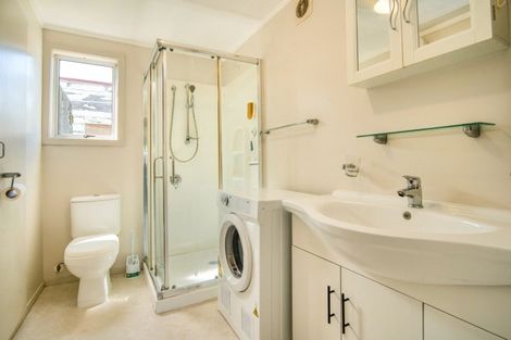 Photo of property in 3 Greenfield Street, Hector, 7822